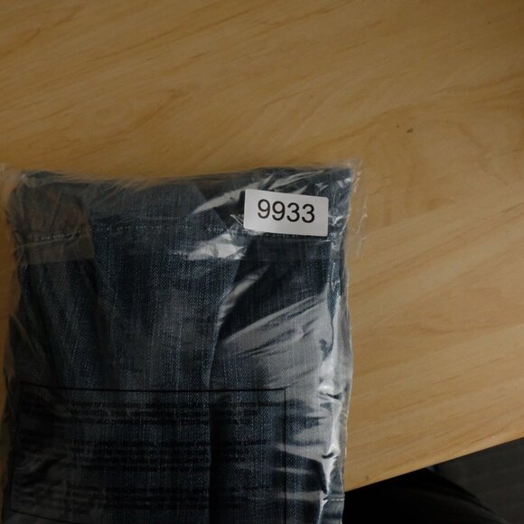 Rock Revival Jeans Mens 31x32  Straight Blue Stone Wash Whiskers Rhinestones - Picture 13 of 13